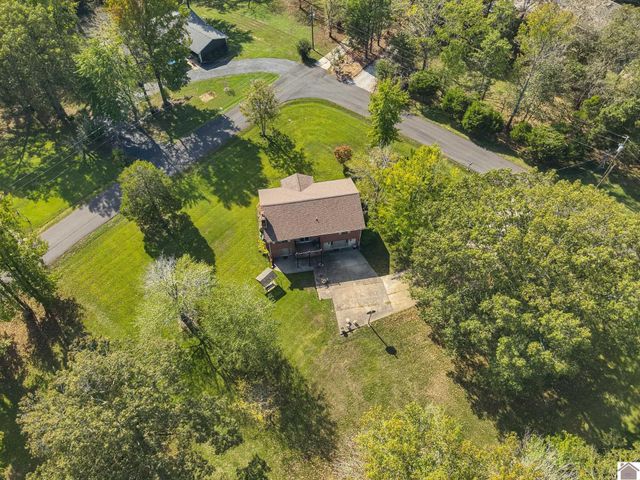 98 Gordon Rd., Benton, KY 42025