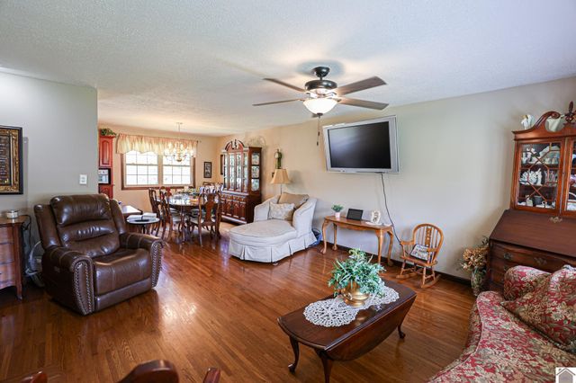 98 Gordon Rd., Benton, KY 42025