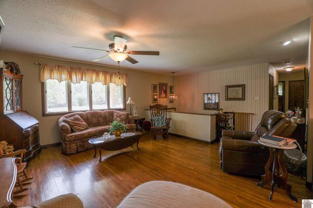 98 Gordon Rd., Benton, KY 42025