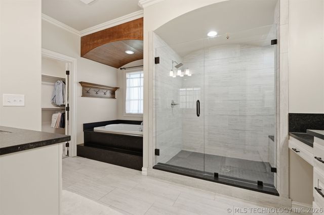 18940 E Twin Creeks Drive, Owasso, OK 74055