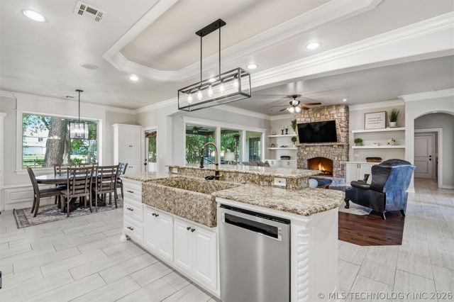 18940 E Twin Creeks Drive, Owasso, OK 74055