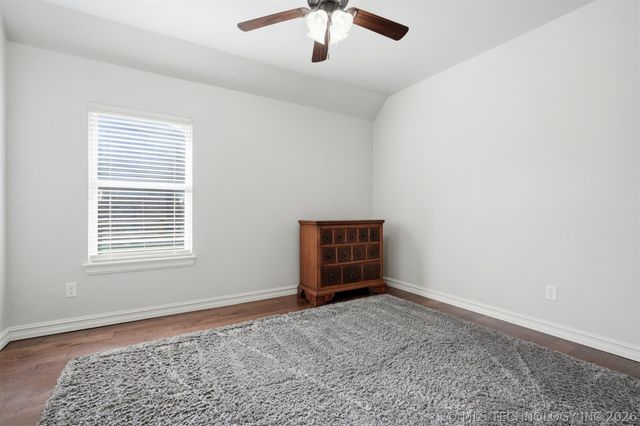 18940 E Twin Creeks Drive, Owasso, OK 74055