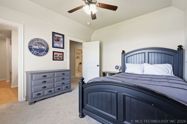 18940 E Twin Creeks Drive, Owasso, OK 74055