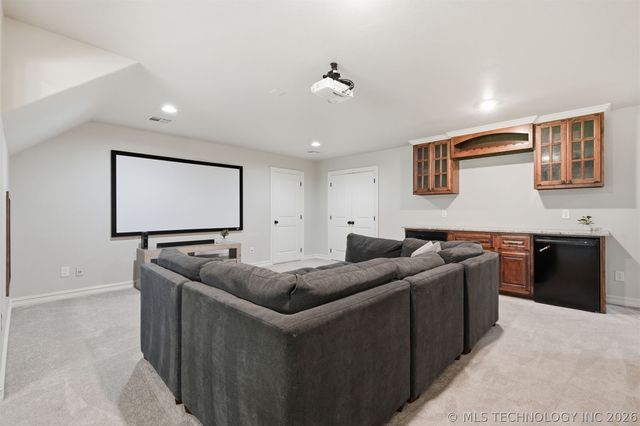 18940 E Twin Creeks Drive, Owasso, OK 74055