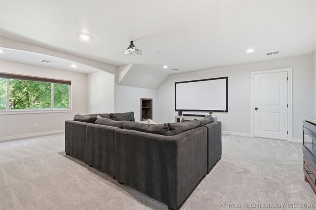 18940 E Twin Creeks Drive, Owasso, OK 74055