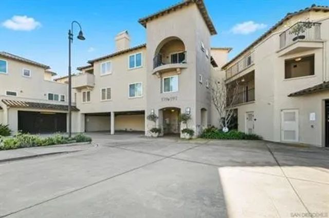 543 LAGUNA Drive, Carlsbad, CA 92008