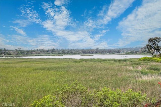 543 LAGUNA Drive, Carlsbad, CA 92008