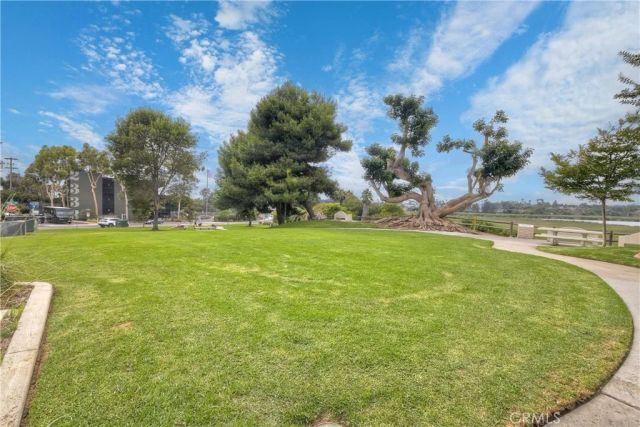 543 LAGUNA Drive, Carlsbad, CA 92008