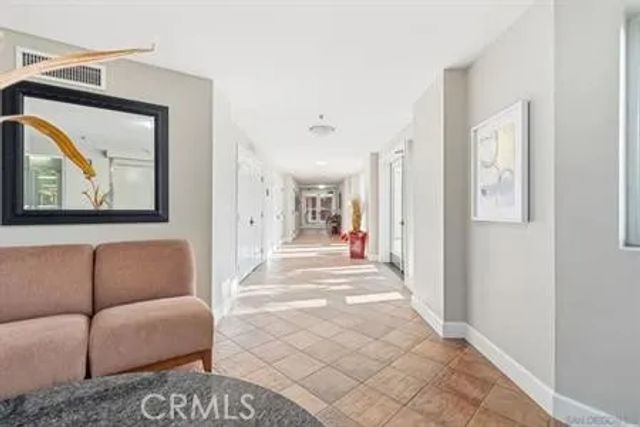 543 LAGUNA Drive, Carlsbad, CA 92008