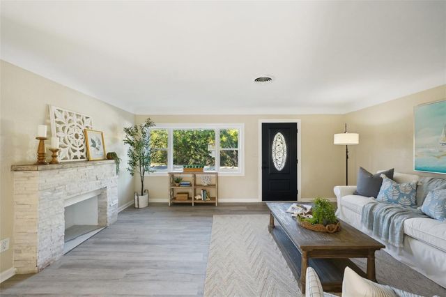 2320 E HARBOR DRIVE S, St Petersburg, FL 33705