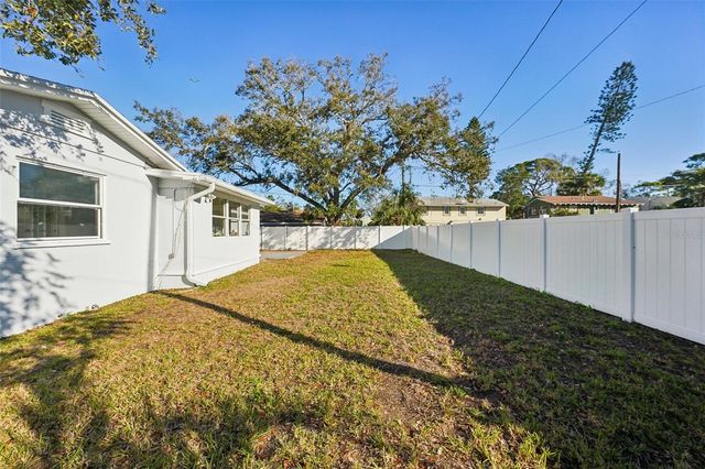 2320 E HARBOR DRIVE S, St Petersburg, FL 33705