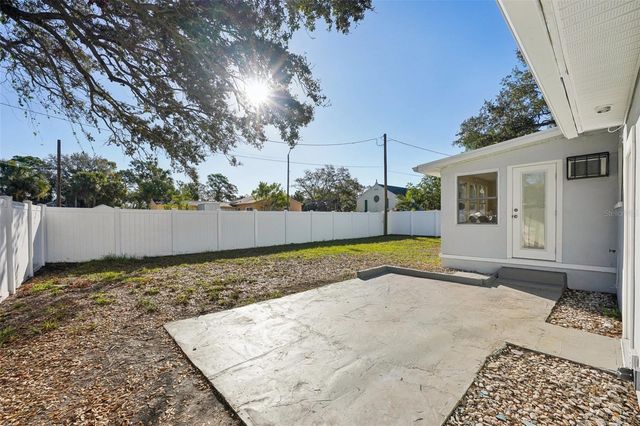 2320 E HARBOR DRIVE S, St Petersburg, FL 33705