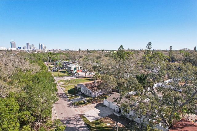 2320 E HARBOR DRIVE S, St Petersburg, FL 33705