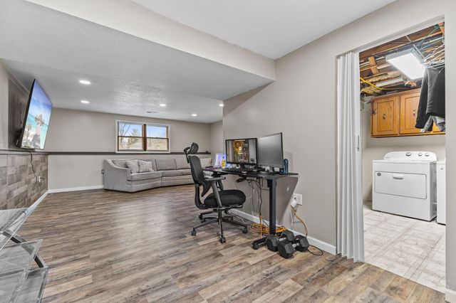 2040 166th Lane NE, Ham Lake, MN 55304