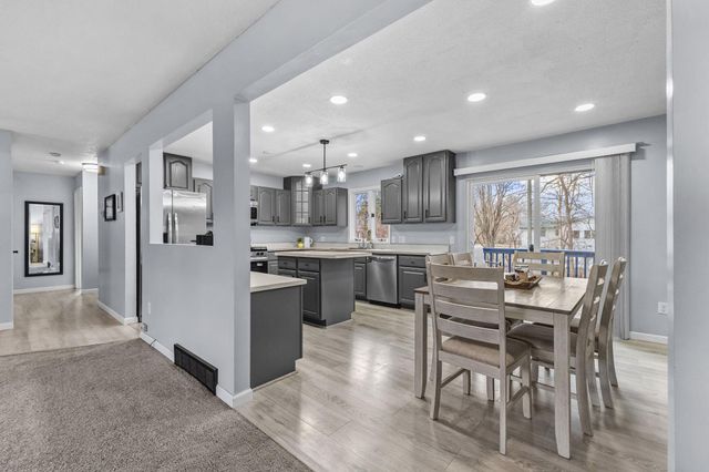 2040 166th Lane NE, Ham Lake, MN 55304