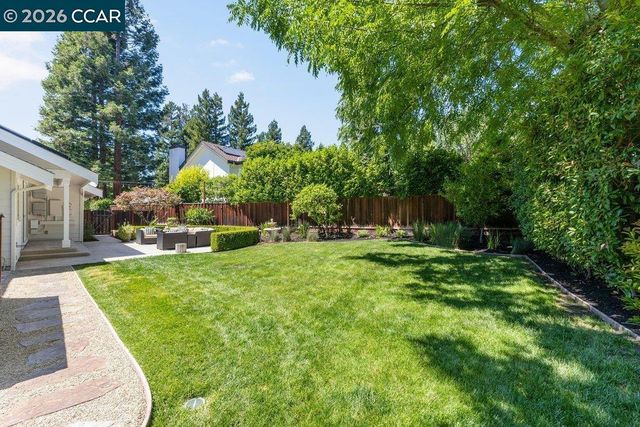 407 Fremerey Ct, Danville, CA 94506