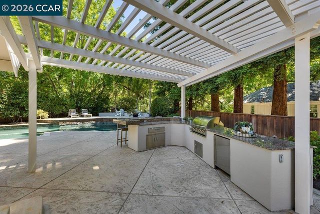 407 Fremerey Ct, Danville, CA 94506