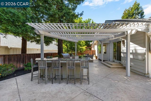 407 Fremerey Ct, Danville, CA 94506