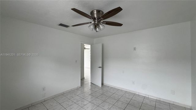 7235 SW 23rd St 7235, Miami, FL 33155