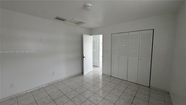 7235 SW 23rd St 7235, Miami, FL 33155