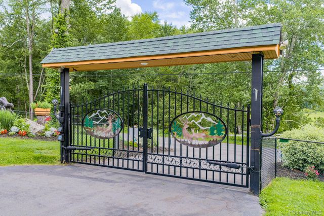 143 S Maplewood Road, Monticello, NY 12701