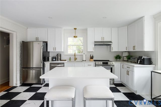 7108 Three Chopt Rd, Henrico, VA 23226