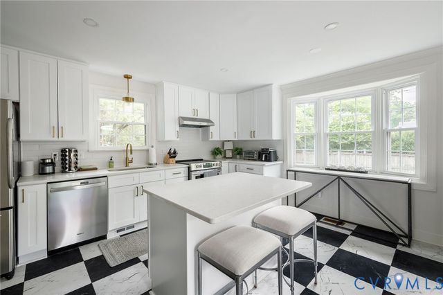 7108 Three Chopt Rd, Henrico, VA 23226