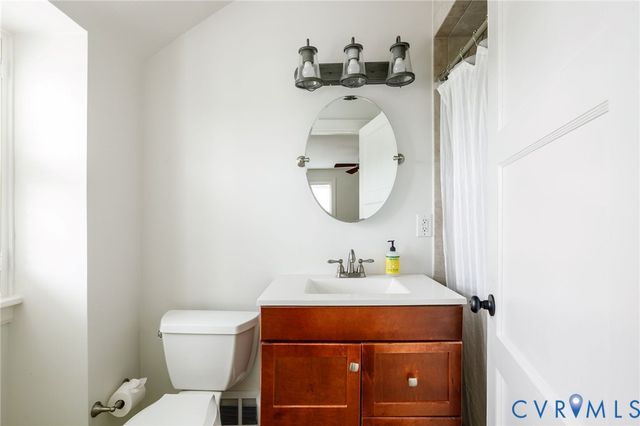 7108 Three Chopt Rd, Henrico, VA 23226