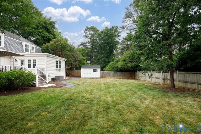 7108 Three Chopt Rd, Henrico, VA 23226