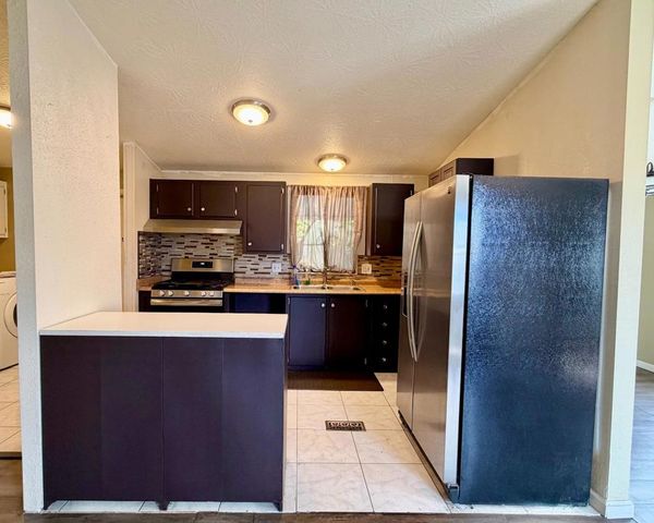 2855 Senter, San Jose, CA 95111