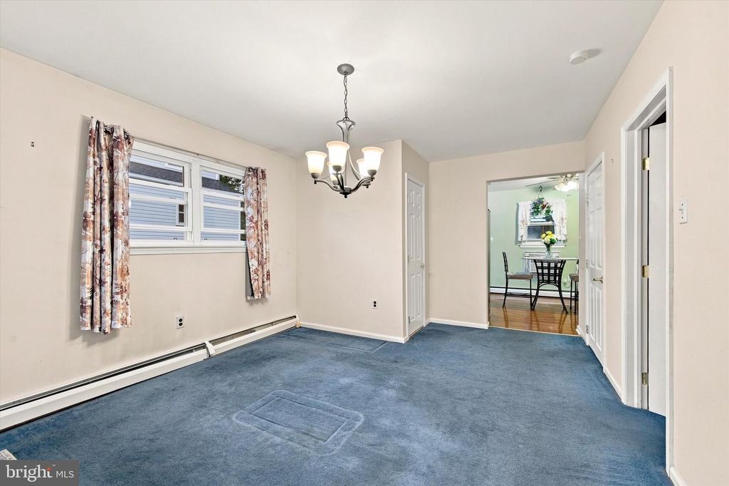 708 GIRARD AVE, COLLINGDALE, PA 19023 — photo 2