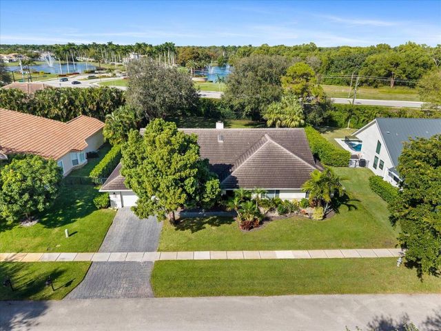 4429 Woodfield Boulevard, Boca Raton, FL 33434