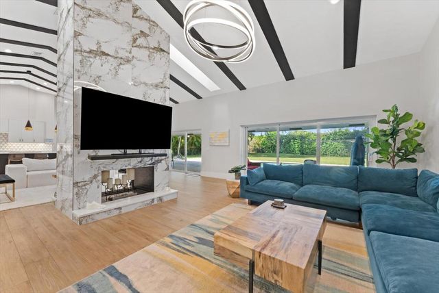 4429 Woodfield Boulevard, Boca Raton, FL 33434