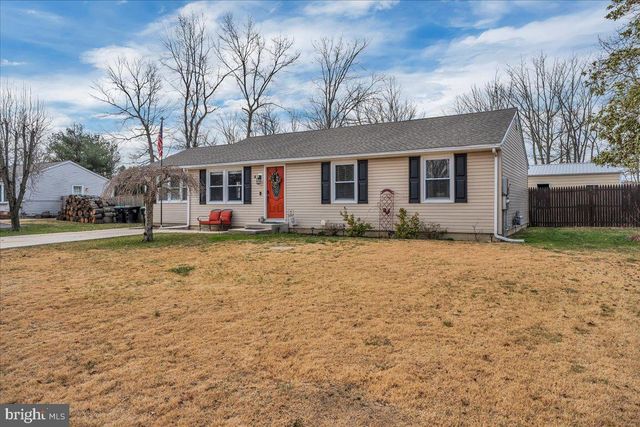 4 PIN OAK DR, Atco, NJ 08004