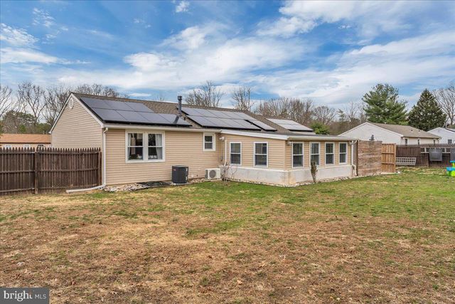 4 PIN OAK DR, Atco, NJ 08004