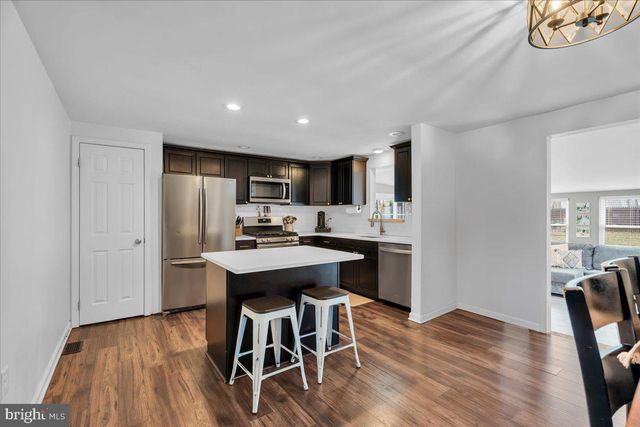 4 PIN OAK DR, Atco, NJ 08004