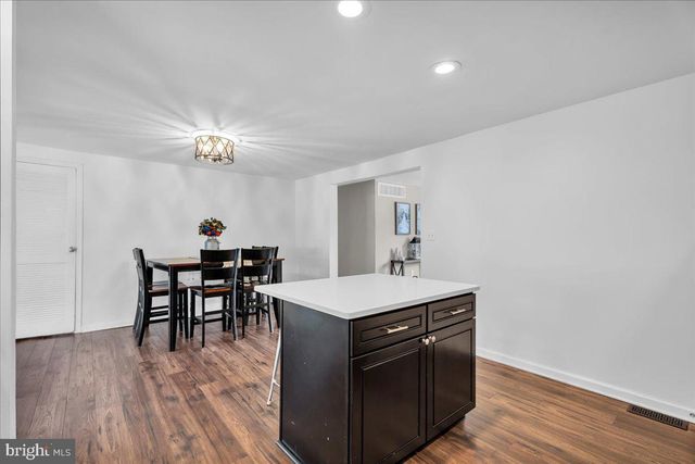 4 PIN OAK DR, Atco, NJ 08004