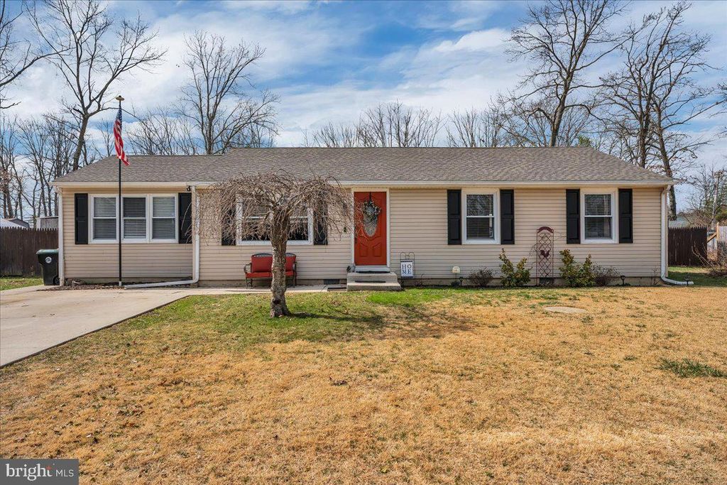 4 PIN OAK DR, Atco, NJ 08004