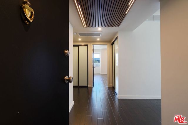 7135 Hollywood Boulevard 402, Los Angeles, CA 90046