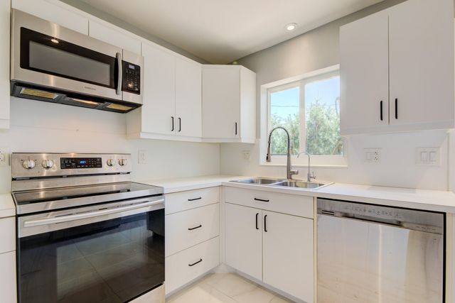 2603 NE 35th Street, Fort Lauderdale, FL 33306