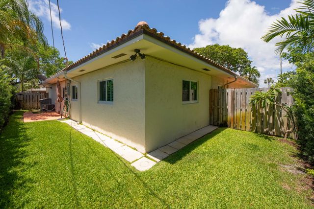 2603 NE 35th Street, Fort Lauderdale, FL 33306