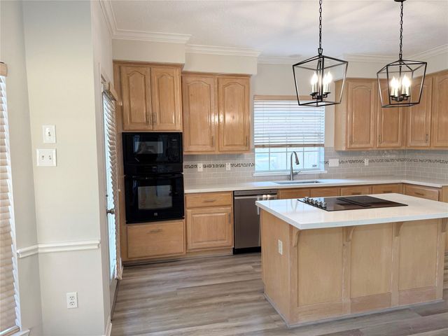 4226 Roaring Rapids Drive, Pasadena, TX 77059