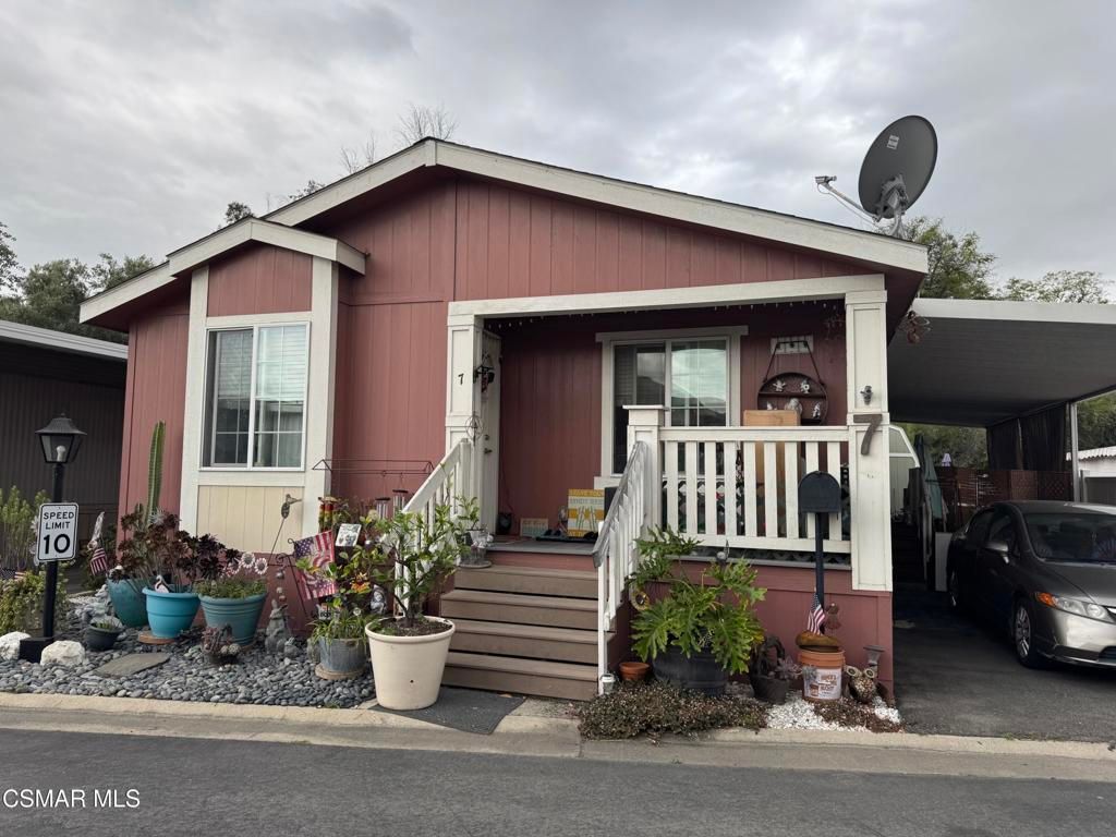 7 Katy Lane, San Fernando, CA 91345 — photo 2