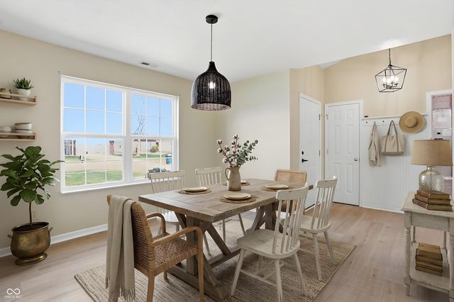 1245 Fiesta Drive, Franklin, IN 46131