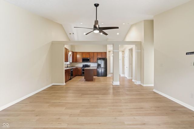 1245 Fiesta Drive, Franklin, IN 46131