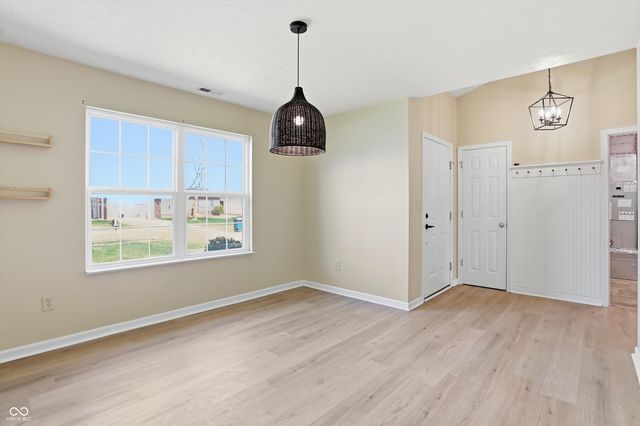 1245 Fiesta Drive, Franklin, IN 46131