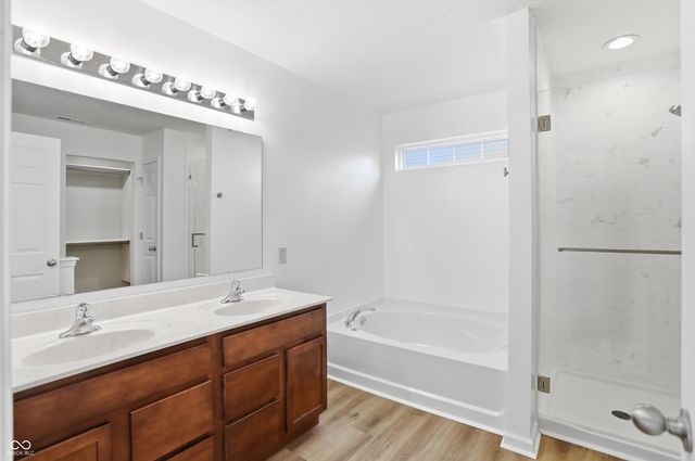 1245 Fiesta Drive, Franklin, IN 46131