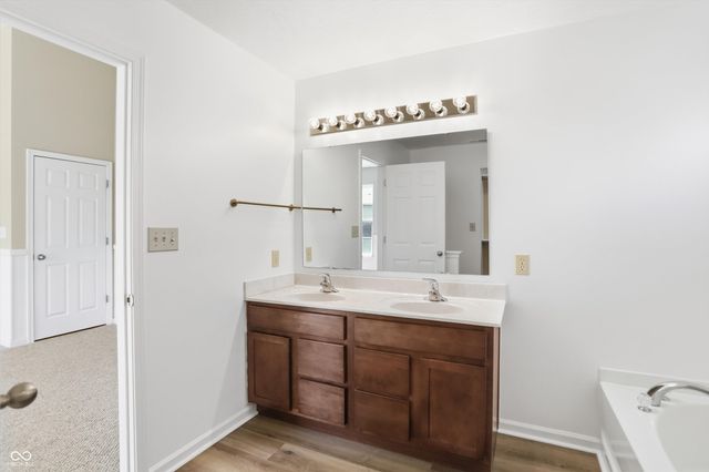 1245 Fiesta Drive, Franklin, IN 46131