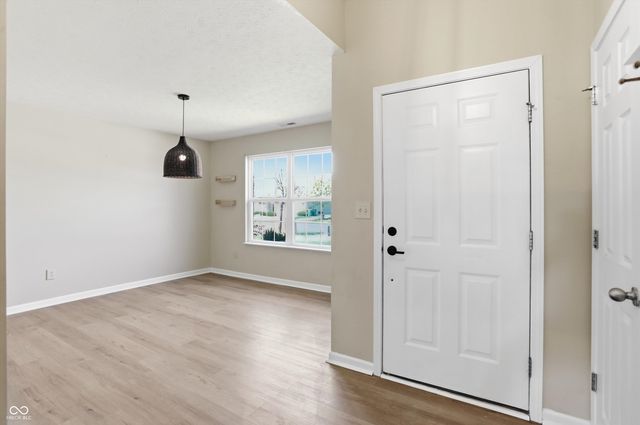 1245 Fiesta Drive, Franklin, IN 46131