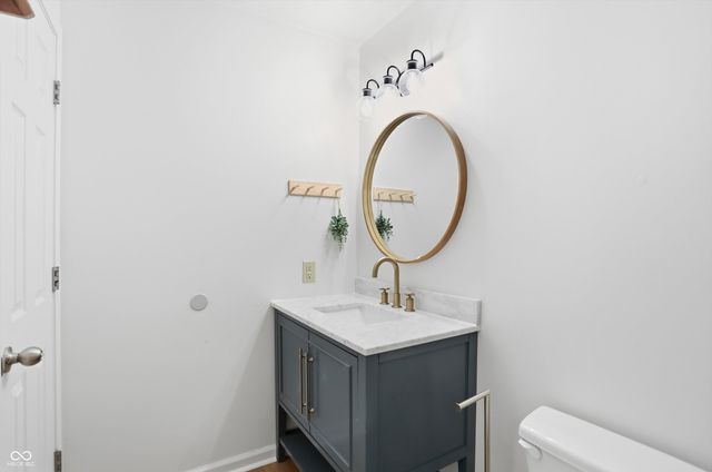 1245 Fiesta Drive, Franklin, IN 46131